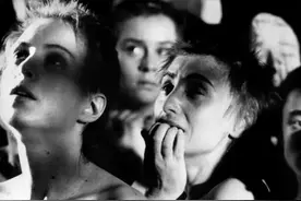 二战时期，德国军纪很严明？绝对谎言！对待波兰妇女百姓行径残暴图片