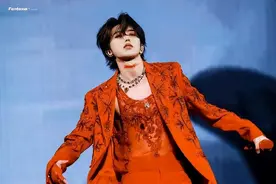 蔡徐坤风波后首唱鞠躬道歉 点赞粉丝合唱生日歌视频图片