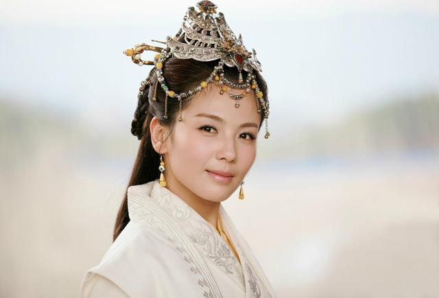 事实证明，“国民女神”刘涛，已经走上了另外一条“不归路”