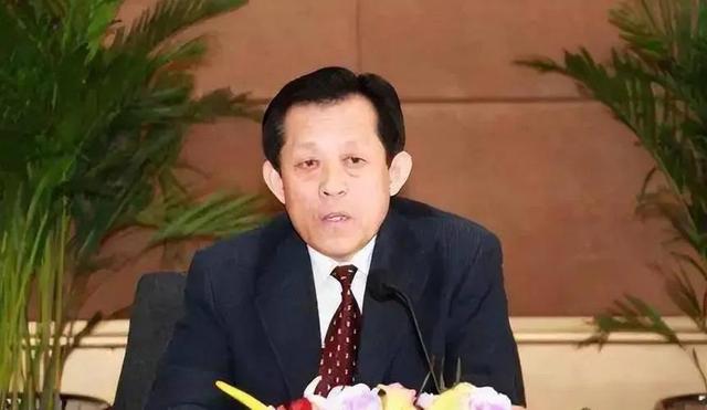 严重违法违纪！辽宁大老虎联合家人贪污上百亿，坐拥2714套房产