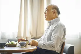 老来无伴，最害怕的是什么？78岁老人实话实说图片