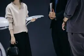 卖电车月入10万的日子，一去不返了图片