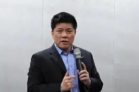 台湾军事评论员郑继文：解放军军演已对台军造成巨大压力图片