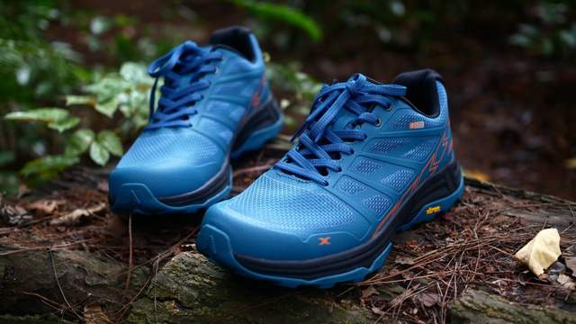 天越EXTREK全防水户外跑鞋：给你翻山越岭的安全感