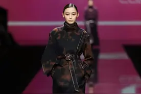 还记得歌手信的女儿小丸子吗？去做模特啦？图片