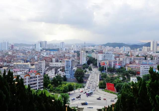 坡县是哪里(<bǎi>色可读百) 坡县是哪里(<bǎi>色可读百)