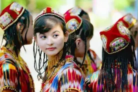 为什么新疆女子很少嫁到内地，本地姑娘说了大实话，确实很尴尬！图片