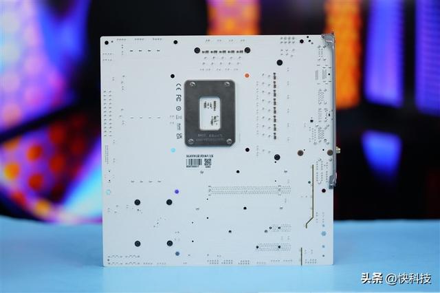 ǧԪ��������Ӱ��B760������ʦD5 Wi-Fi�׽������:13600K��Ѫ����