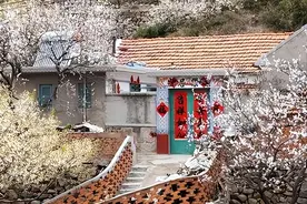 俗语：“一户开两门，人财都难存”，两门指的是什么？有道理吗图片