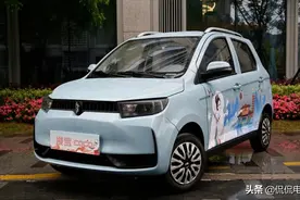这2款微型四轮车，颜值高，动力强，价格9800起，最高续航220公里图片