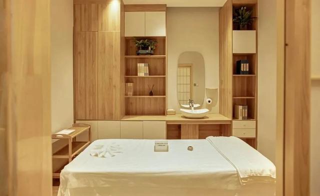 SPA新店开业做活动,配合朋友圈广告-附近推,ROI高达9