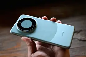 华为Mate 60 Pro外观欣赏：雅川青纹理华丽，这代Mate颜值太高了图片