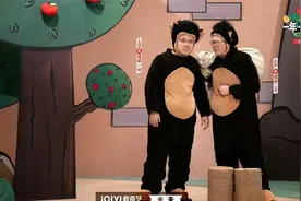 《一年一度喜剧大赛2》中，《进化论》作品里的知识点又多又杂图片