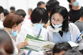 考生申请退档，没想到错过征集志愿只能上专科，问其原因令人无语图片