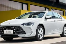 别克君威销量暴跌设计问题成关键车标前脸内饰皆遭吐槽图片