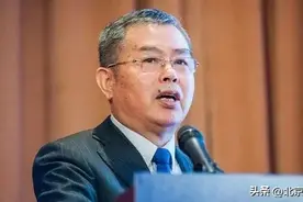 终于有个说实话的专家：中国老百姓的负担太重了！图片