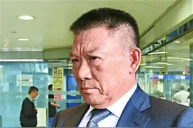 澳门“街市伟”身家百亿，跟大姐大谈恋爱，晚年却发现儿女非亲生图片