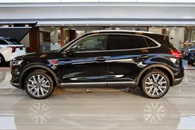 18.60万喜提红旗HS5，开了4000公里后，车主说出了心声图片