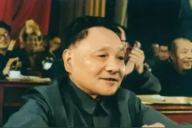 89年邓小平舅舅去世，县委请示葬礼规格，邓公沉默片刻说了三句话图片