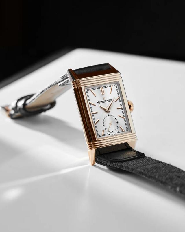 ���ҷ�ת��һ�ٷ���