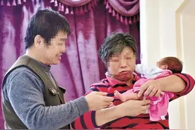 自私！50岁父母生二胎大儿子抚养，遭拒告上法庭，法院:父母胜诉图片