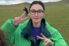 离婚14年，45岁的张柏芝再次官宣喜讯，给内娱的离婚女星提了个醒图片