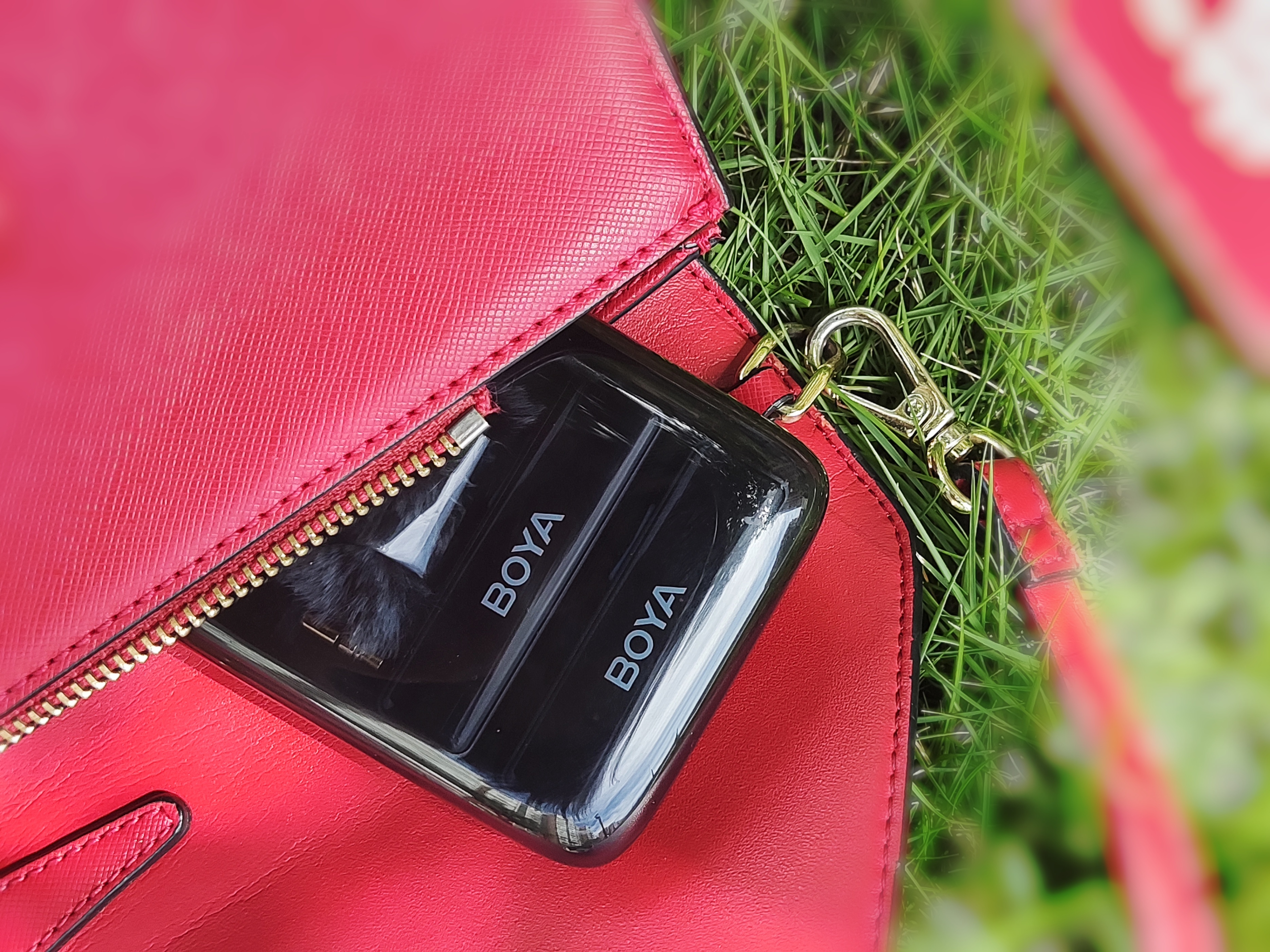 视频小白入手麦克风会在意哪3点？——附博雅一拖二小蜜蜂开箱分享