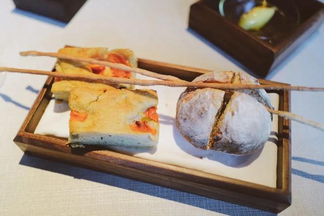 酒店花胶汤多少钱一碗 2025年酒店花胶汤的做法大全