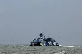 南海对峙：中国神秘武器现身，击退侵略者！图片