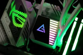 影驰RTX 4090 金属大师的好搭档 ，安钛克 Symphony 360 水冷实测图片