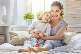 父母与子女之间，最伤感情的三种相处方式，尤其是第二件图片