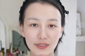 江苏主持人晓敏自曝做医美，素颜出镜皮肤细腻，生俩娃体重才98斤图片