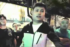 南京扶老人被讹后续：老人儿子道歉求原谅，扶人者获赠3000元奖金图片