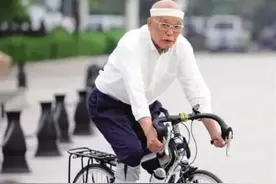 腿疼腿麻不能拖，60岁后留意5个下肢异常信号，做好4点保护健康图片