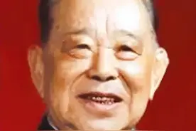 79年廖汉生回乡到大女儿家吃饭，大女儿指着公公介绍：这是我爸爸图片