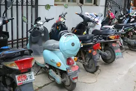 车速高达40km/h！电动车一路飞驰，七旬老人被撞身亡图片