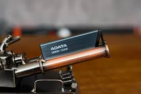 U盘特大号满足高速便携存储需求，ADATA ELITE UE800入手体验感受图片