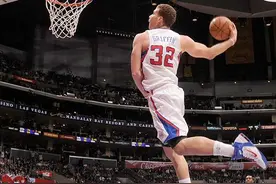 代表暴力美学的状元，曾上演世纪之扣，为何却438天再未扣过篮？图片