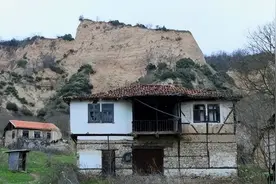 农村危房补贴来了，几类农户可以领到手，到底能领多少？图片