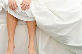 阴毛有何作用？要刮掉吗？从黑变白表示着什么？不要羞于了解图片