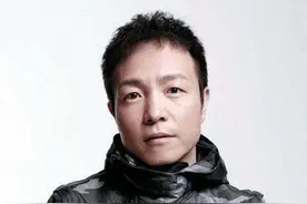 音乐才子许巍：妻子是初恋，亲情爱情有泪，人到中年想宝宝图片