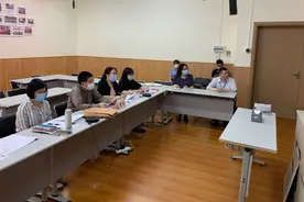 “人靠衣装”，考研生复试穿什么最合适？导师：三种穿搭看见就烦图片