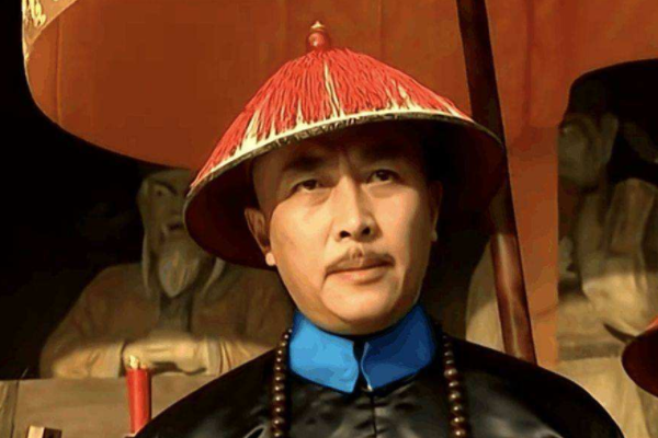 康熙刚闭眼,雍正就正法了父亲60年的心腹,他知道了什么?