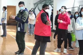 复旦留学生争当抗疫志愿者图片
