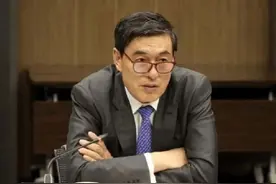 毛阿敏丈夫解直锟：从白手起家到身价260亿，生活低调热衷慈善图片