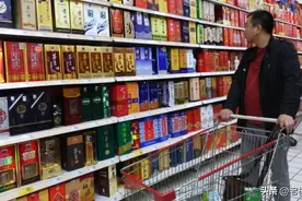 添加剂白酒危害大，教你买酒技巧，3招辨别“真假”白酒，太实用图片