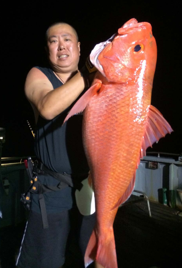 套马杆的汉子洛克尼亚钓场显雄风