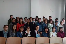 一个二本老师的人生实验，一群寒门学子的20年：出身普通的人，是否还能通过教育改变命运？图片