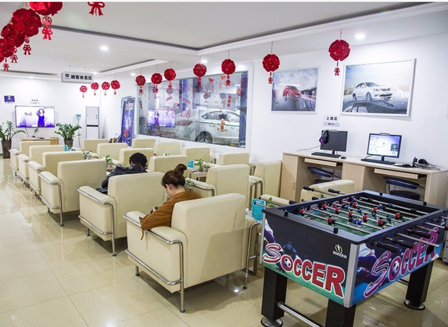 车辆保险到期到底选择外面买还是4S店续保？