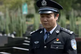 看完《谁是凶手》我空虚了，结局看似圆满，却有3个大坑未填图片
